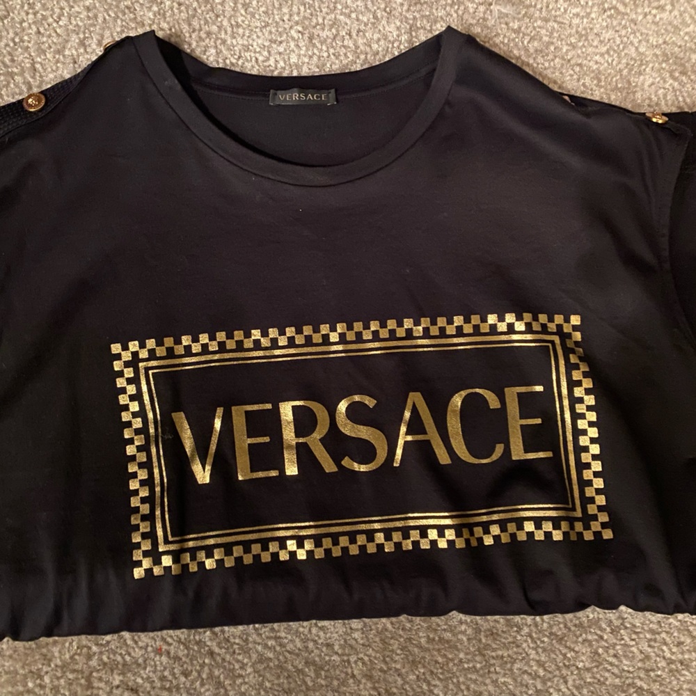 ✨Versace Women's T-Shirt✨